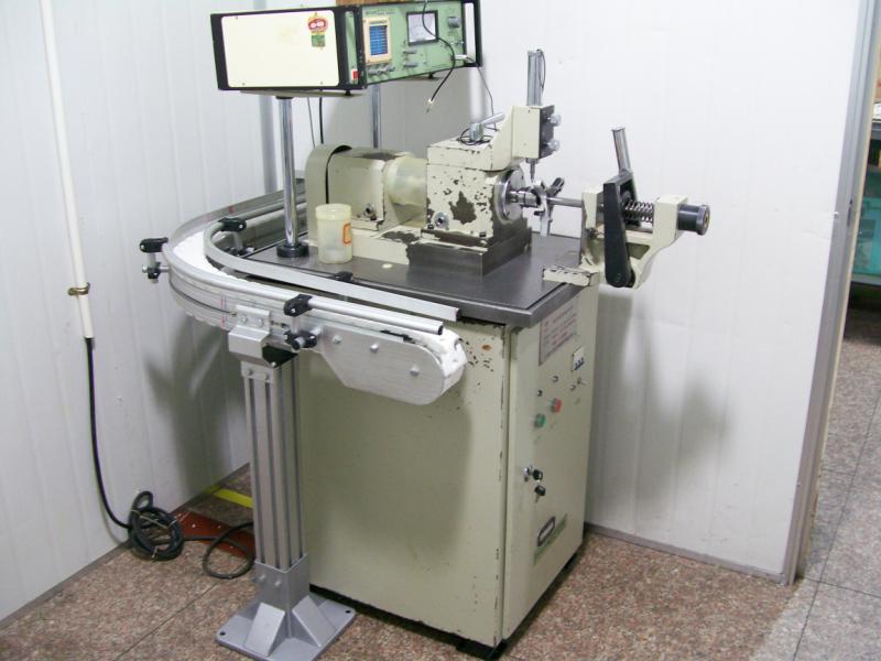 關(guān)于柔性鏈?zhǔn)侨嵝枣溳斔蜋C的重要配件 關(guān)于柔性鏈?zhǔn)侨嵝枣溳斔蜋C的重要配件